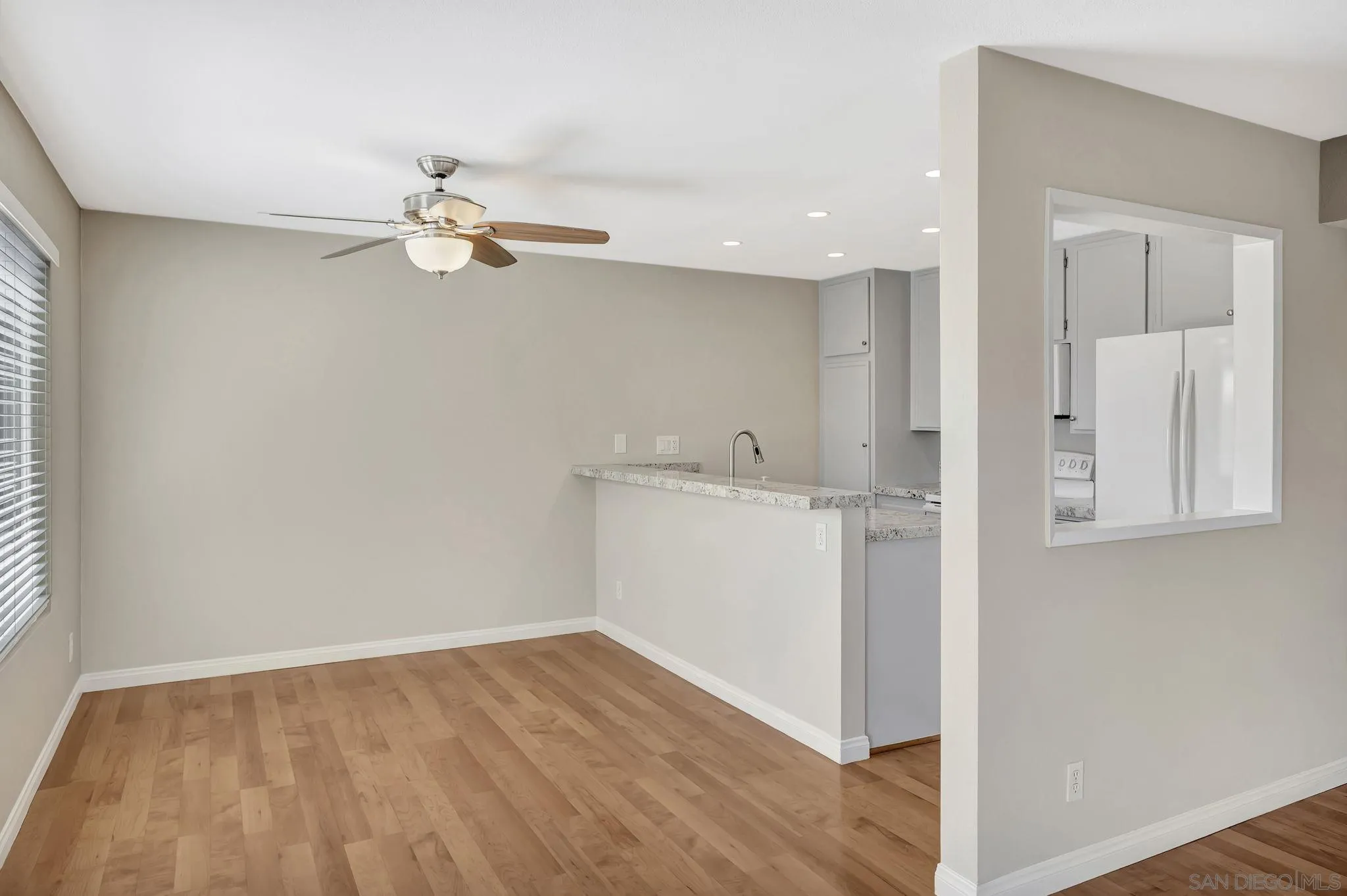 Photo #6: 250035225 Listing 