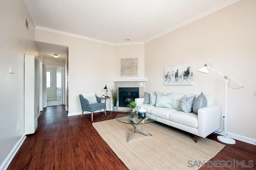 Photo #3: 250035237 Listing 