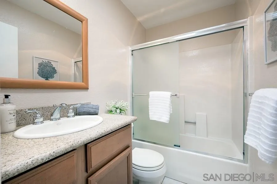 Photo #16: 250035237 Listing: Photo #16