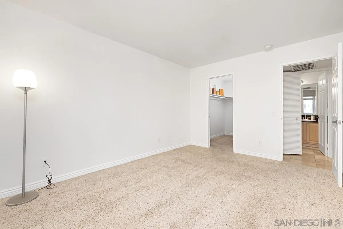 Photo #19: 250035239 Listing: Photo #19