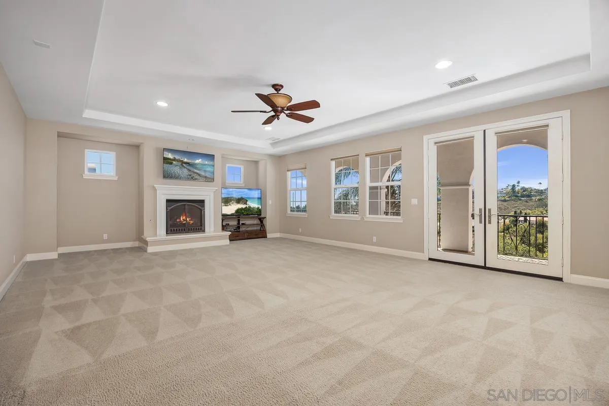 https://cdn.realtyfeed.com/cdn/127/250035247/011338dab7d02822af9c15322a3dafb9.webp