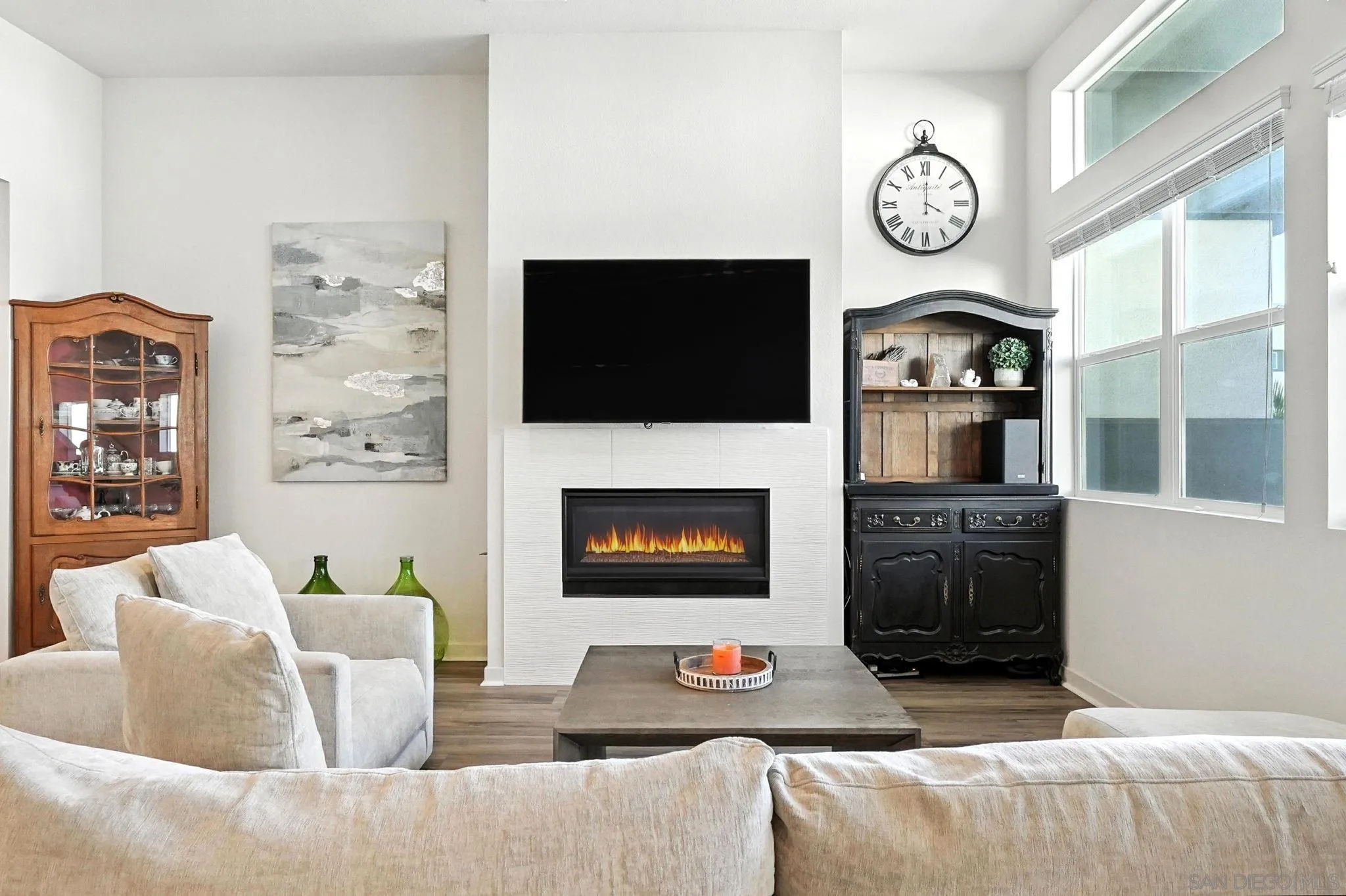https://cdn.realtyfeed.com/cdn/127/250035250/1d86600a58968bc058a12ae86c315095.webp