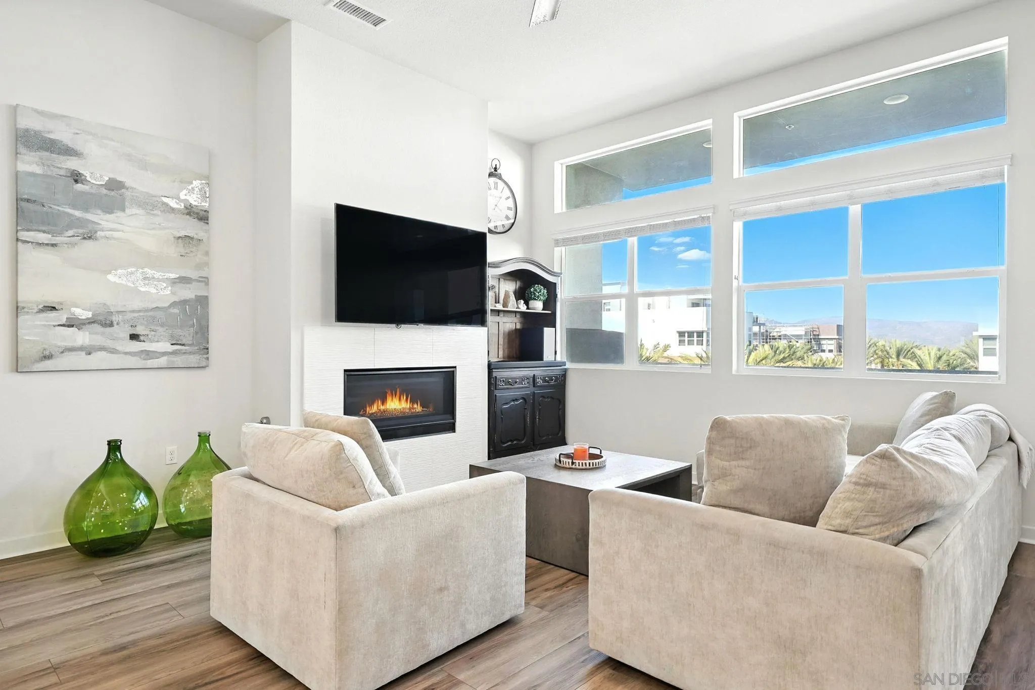 https://cdn.realtyfeed.com/cdn/127/250035250/3dbe03f1a7613c13a24562b9ff43567f.webp