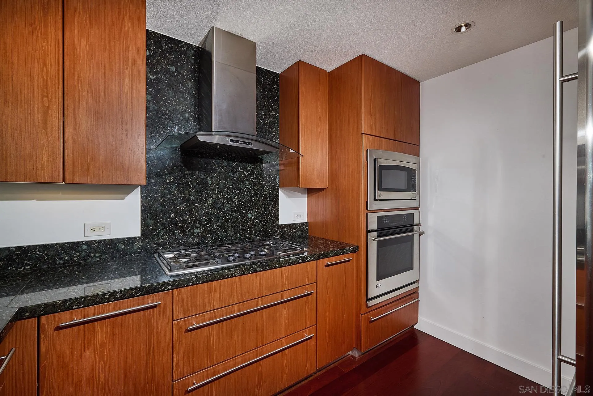Photo #20: 250035258 Listing: Photo #20