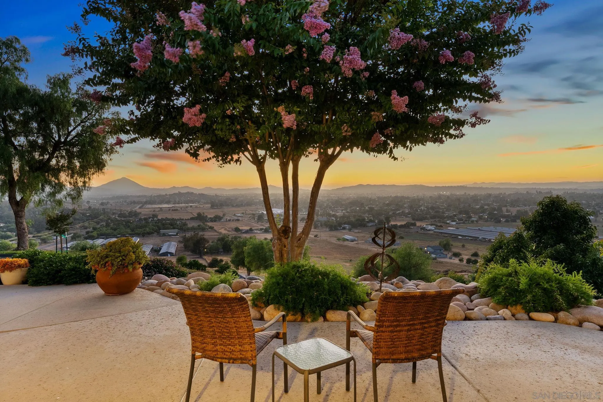 https://cdn.realtyfeed.com/cdn/127/250035270/0043755780c6732155dde51920882b9a.webp