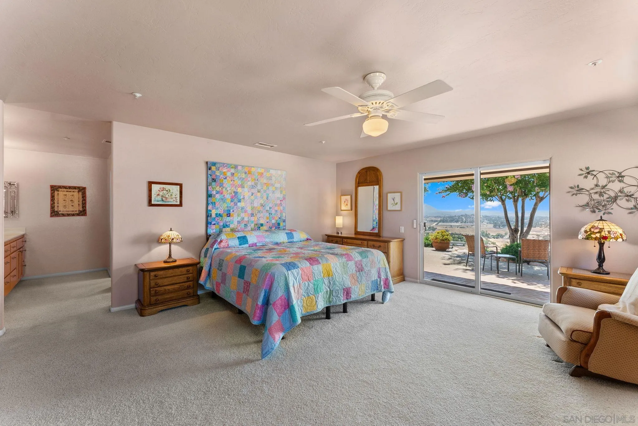 https://cdn.realtyfeed.com/cdn/127/250035270/b349f502cb3dde8393a5d8f2dcd1d3db.webp