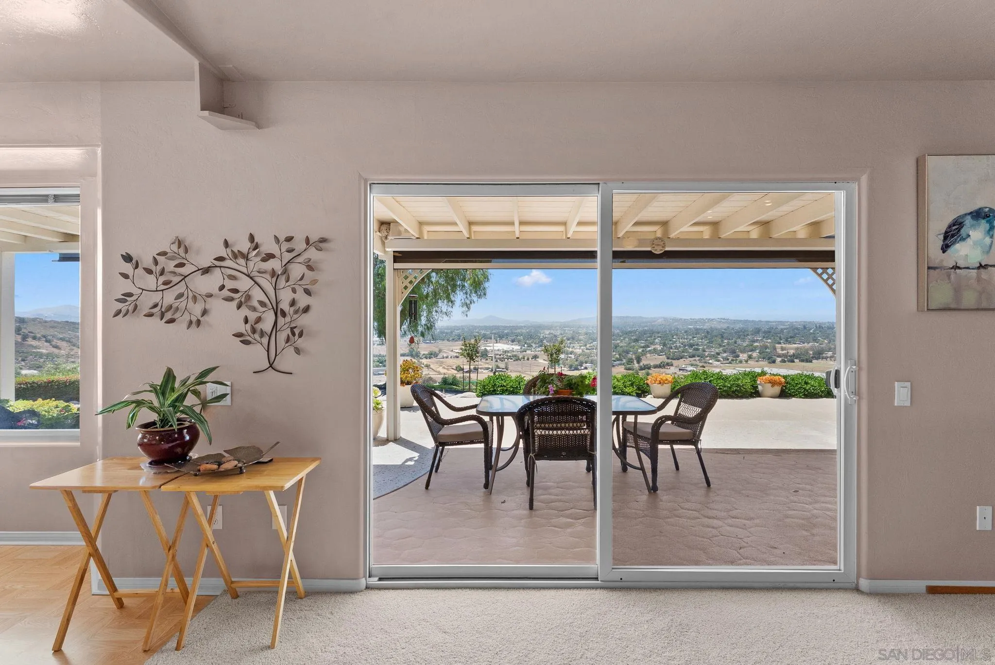 https://cdn.realtyfeed.com/cdn/127/250035270/eb74fff904933d004c20a7d82bba0b38.webp
