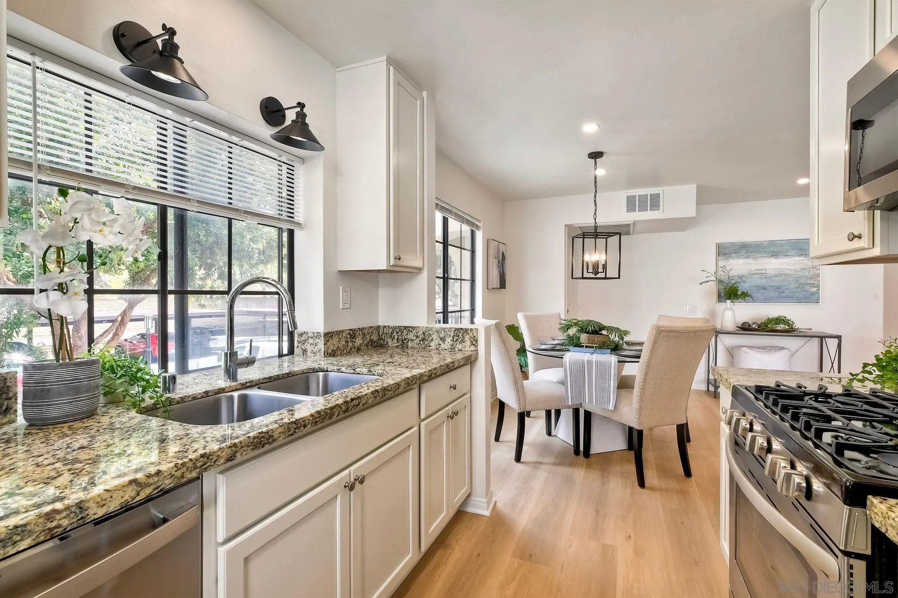 Photo #3: 250035274 Listing 