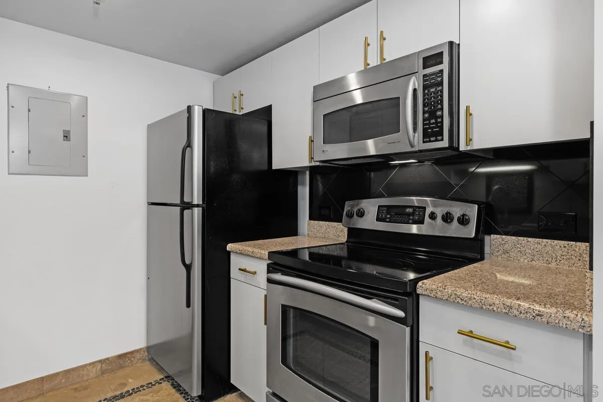 Photo #16: 250035282 Listing: Photo #16