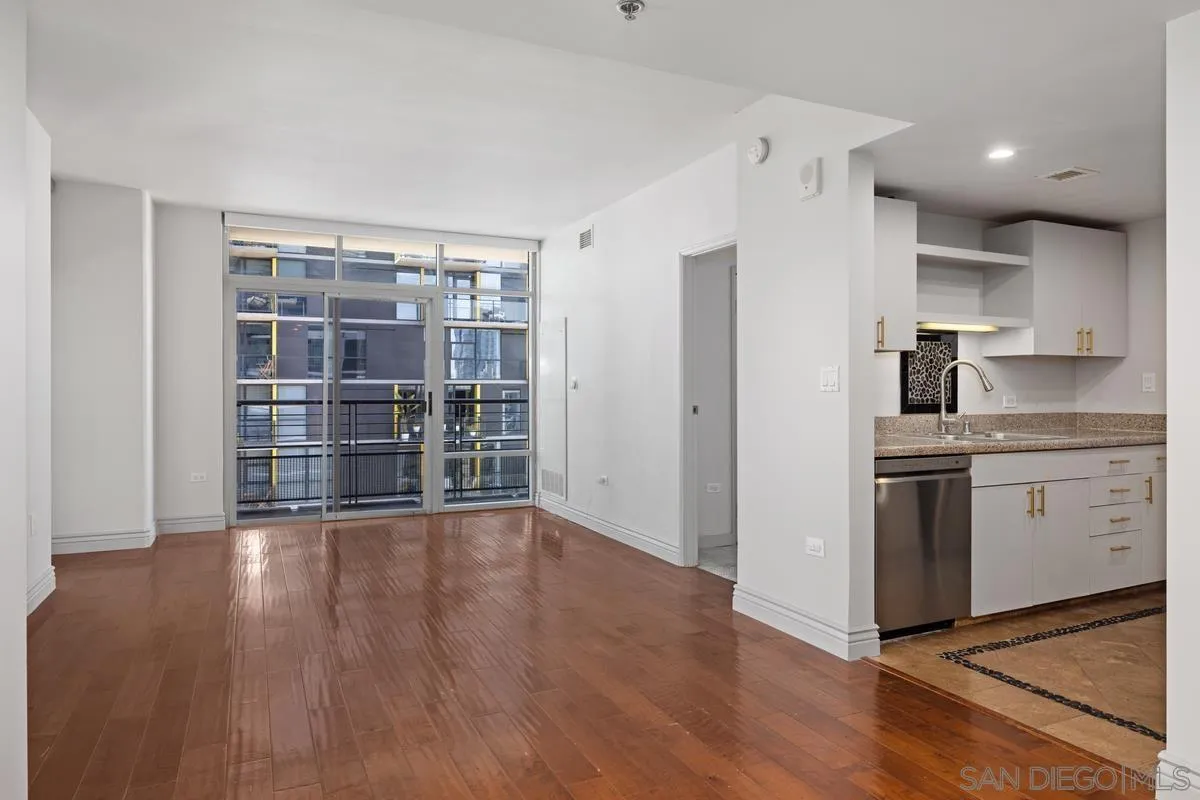 Photo #6: 250035282 Listing 