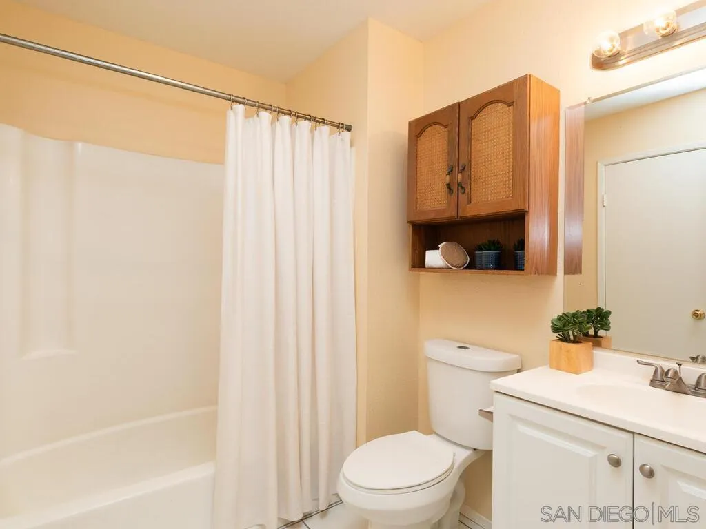 Photo #13: 250035301 Listing: Photo #13