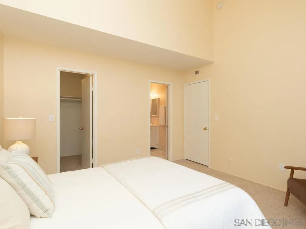 Photo #12: 250035301 Listing: Photo #12