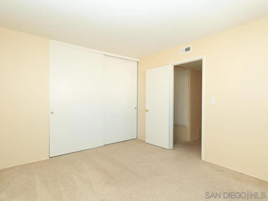 Photo #17: 250035301 Listing: Photo #17