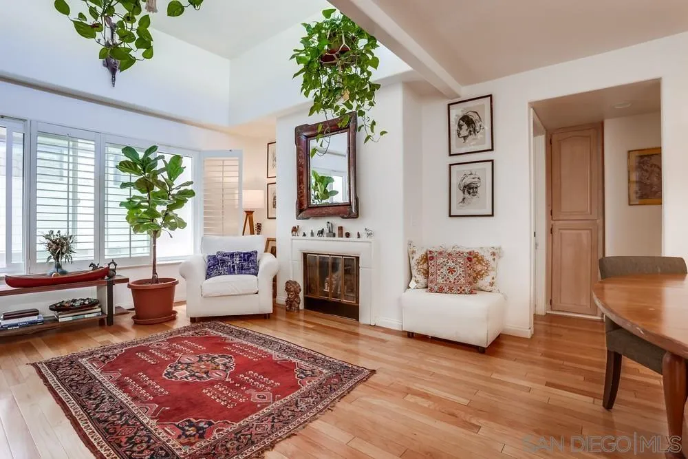 Photo #8: 250035307 Listing: Photo #8