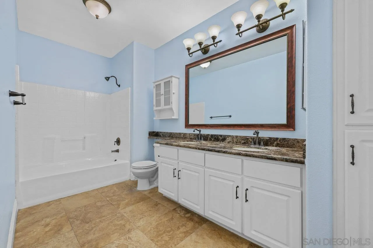 Photo #8: 250035308 Listing: Photo #8
