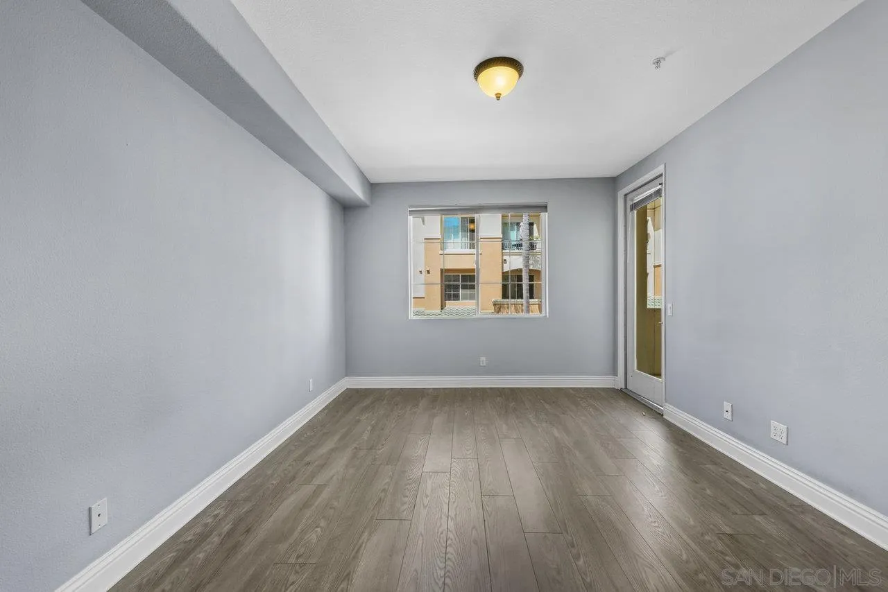 Photo #7: 250035308 Listing: Photo #7