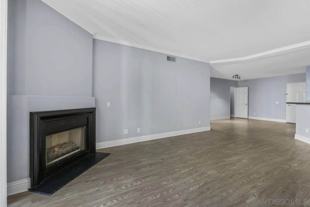 Photo #5: 250035308 Listing 
