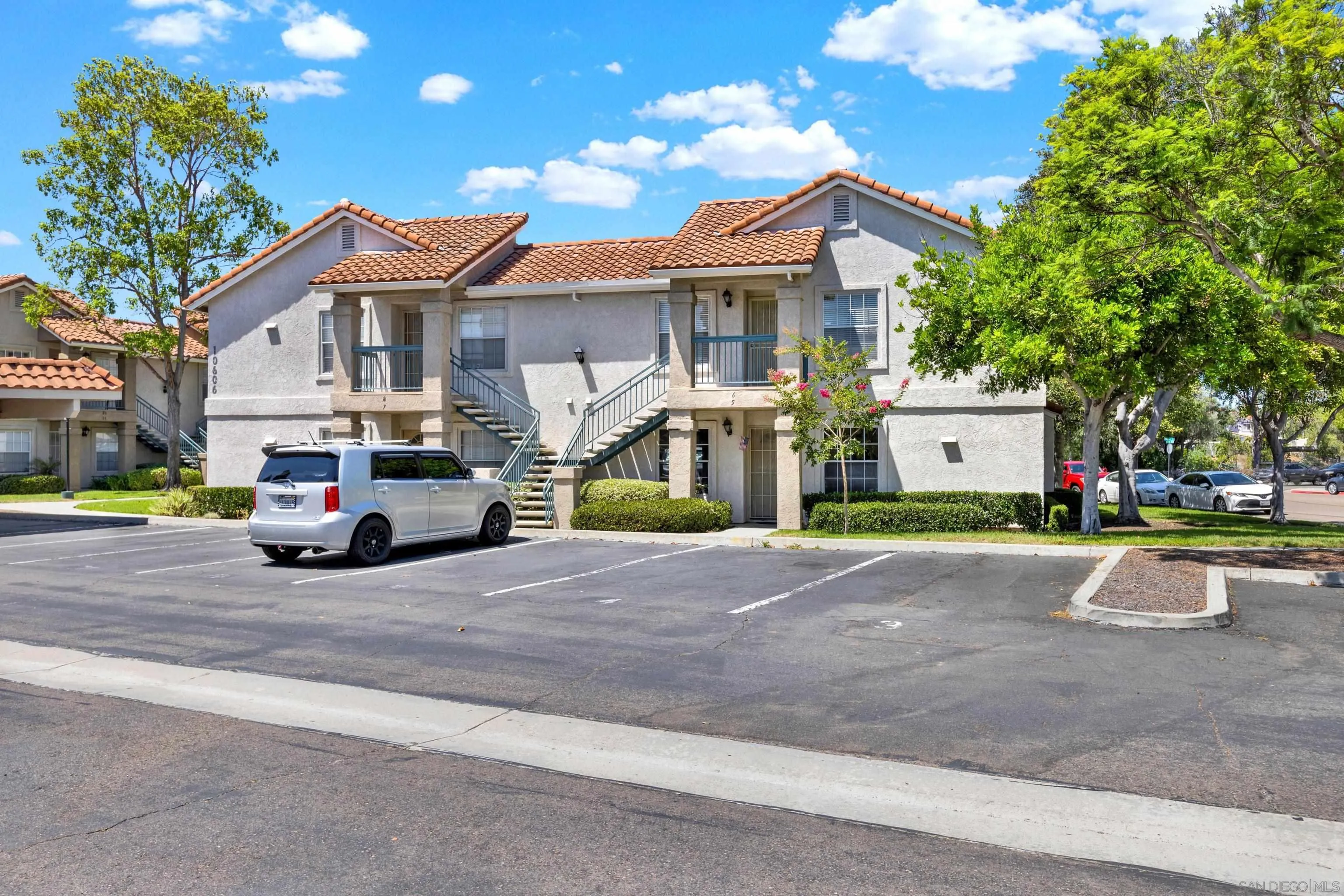 More Details about MLS # 250035309 : 10606 ADERMAN UNIT 5