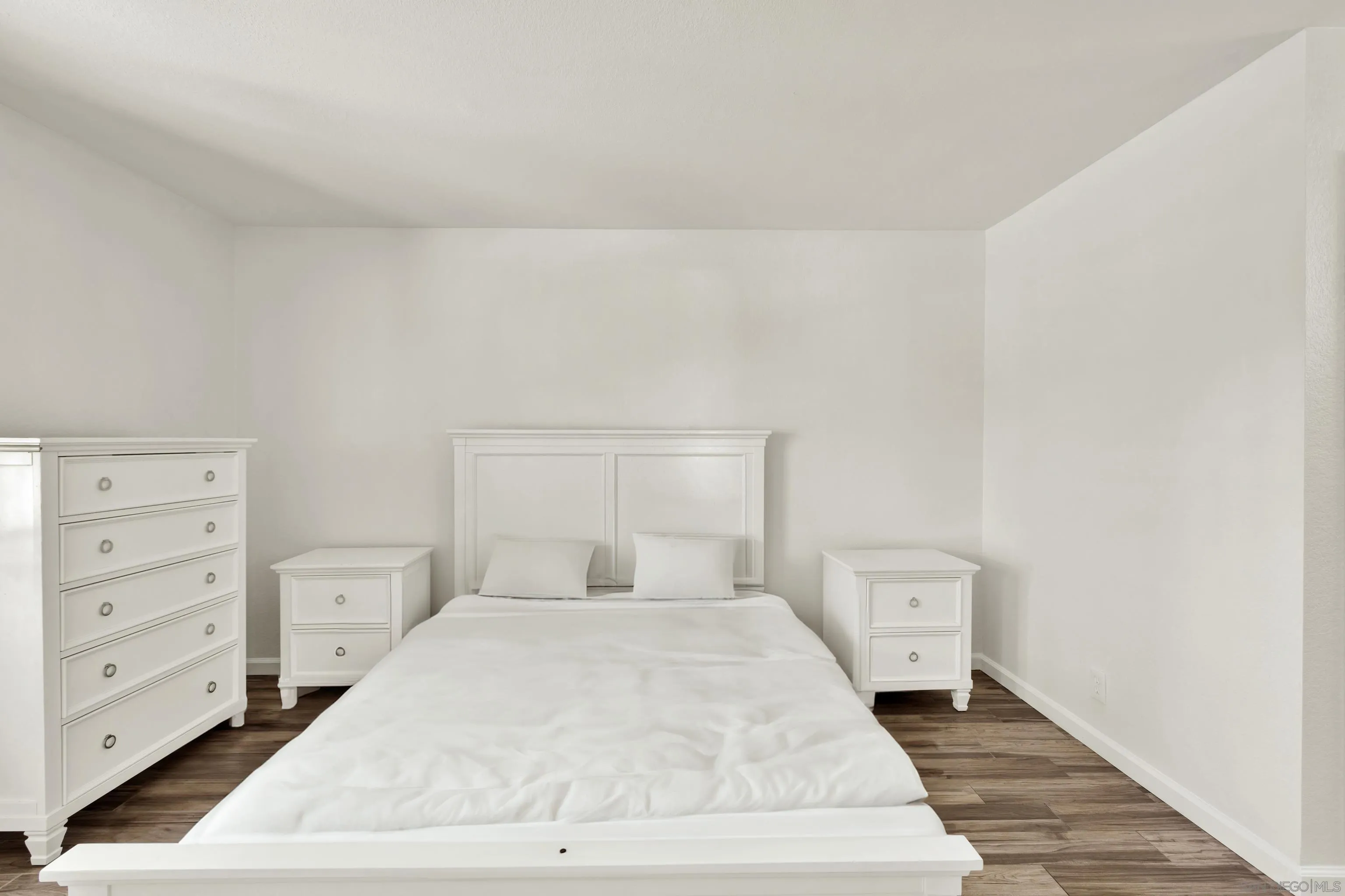 Photo #10: 250035309 Listing: Photo #10