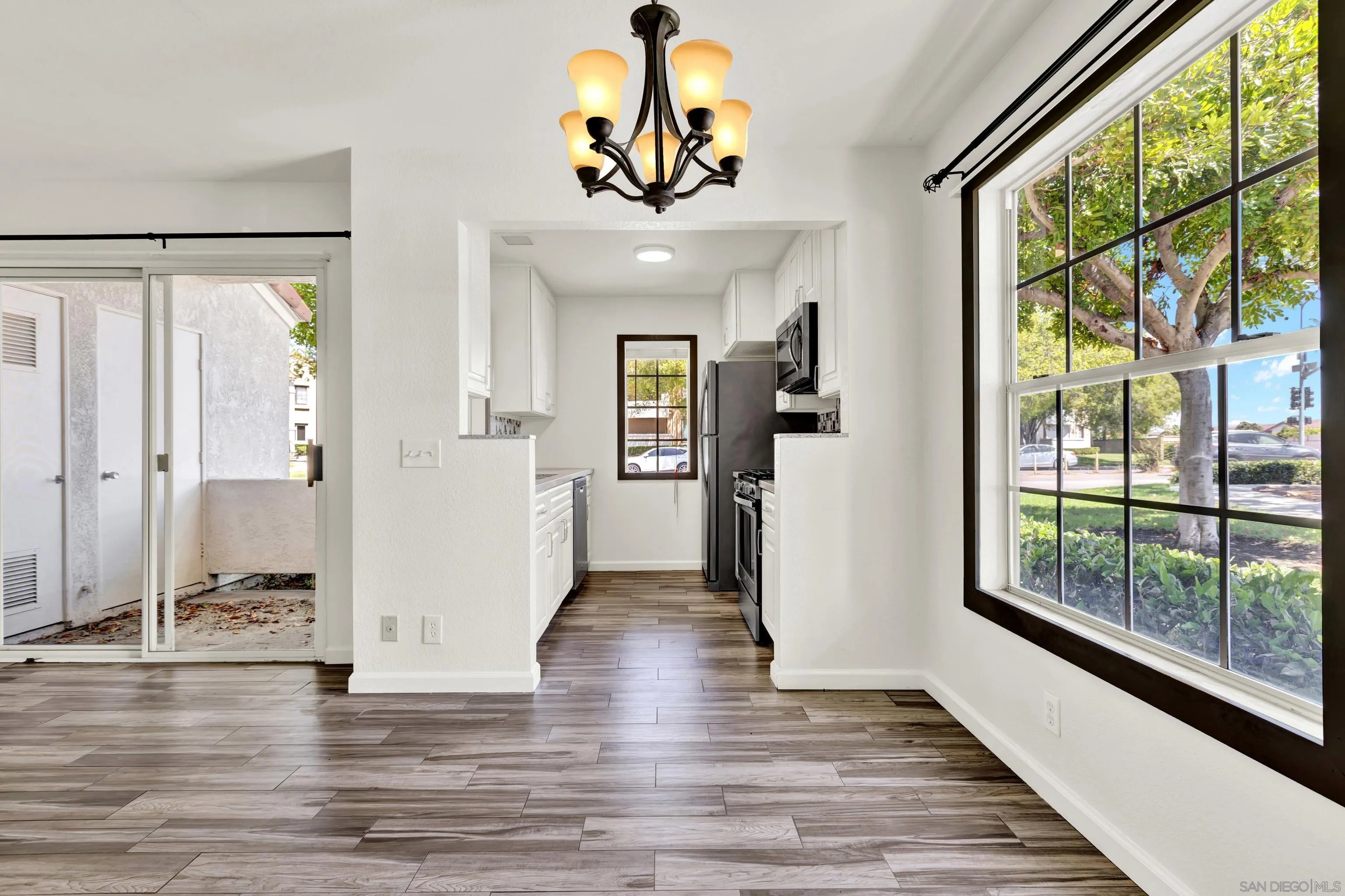 Photo #7: 250035309 Listing: Photo #7