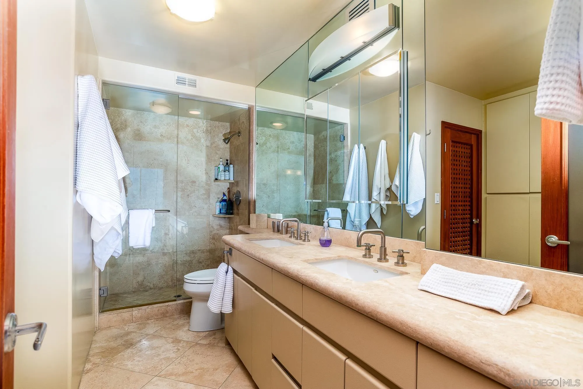 Photo #33: 250035315 Listing: Photo #33
