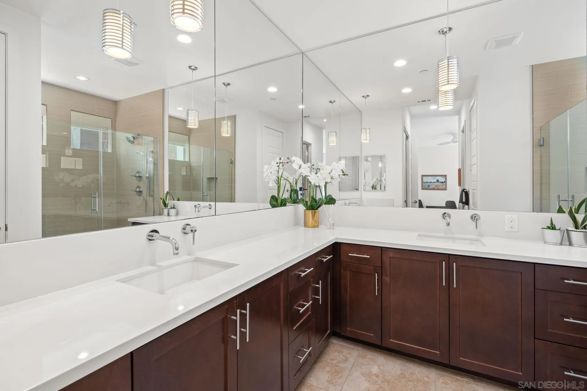 Photo #18: 250035319 Listing: Photo #18