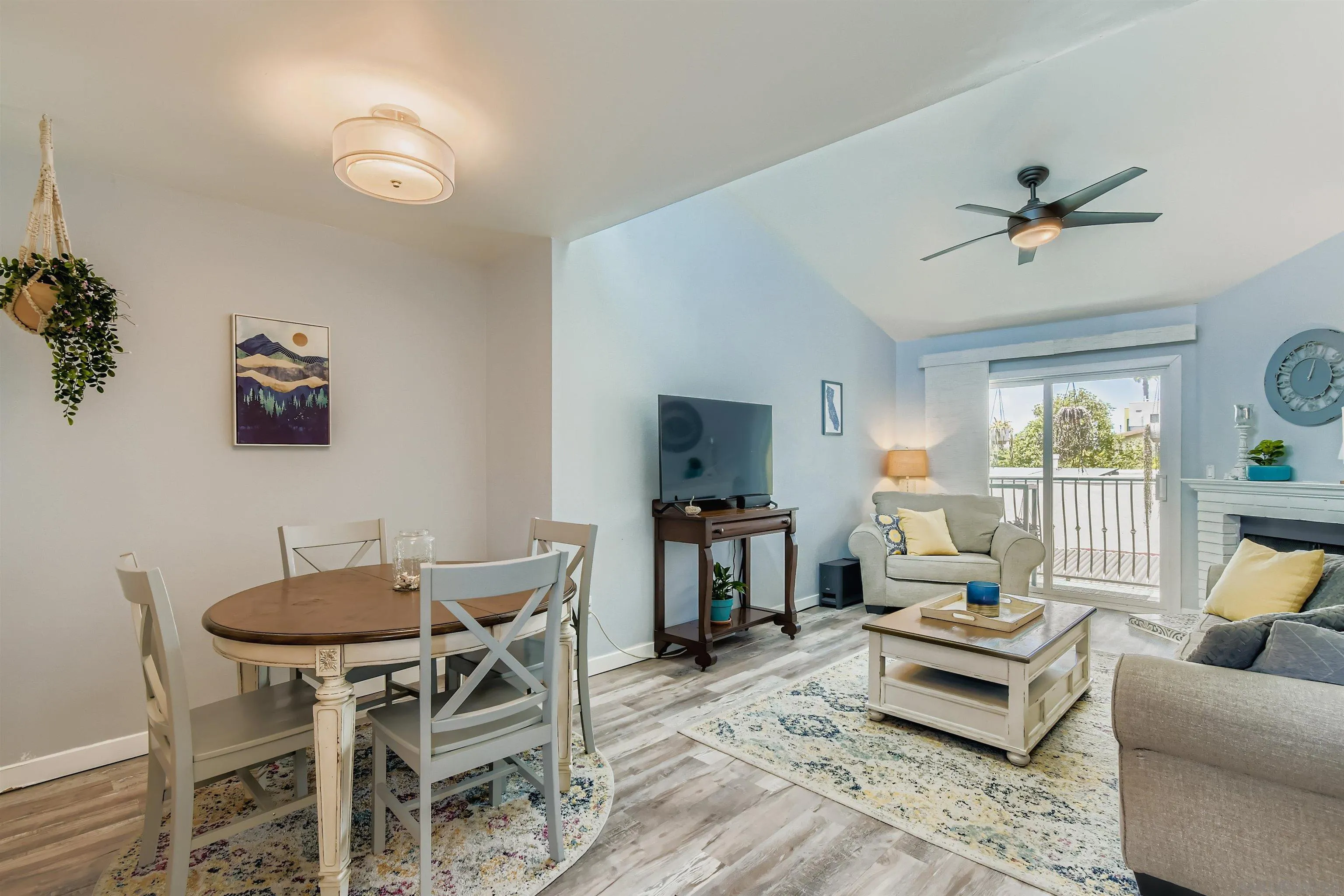 Photo #4: 250035327 Listing 