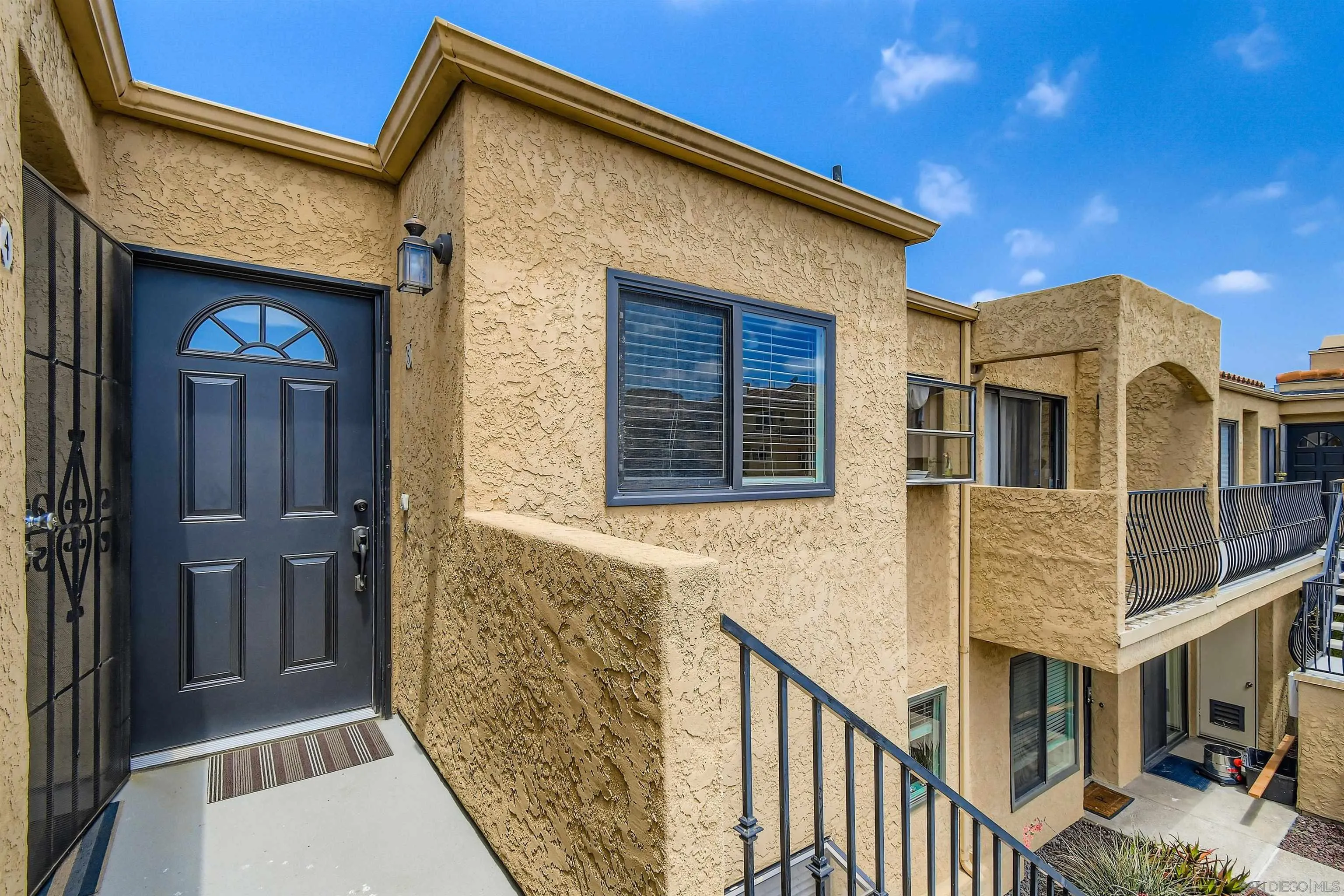 Photo #3: 250035327 Listing 