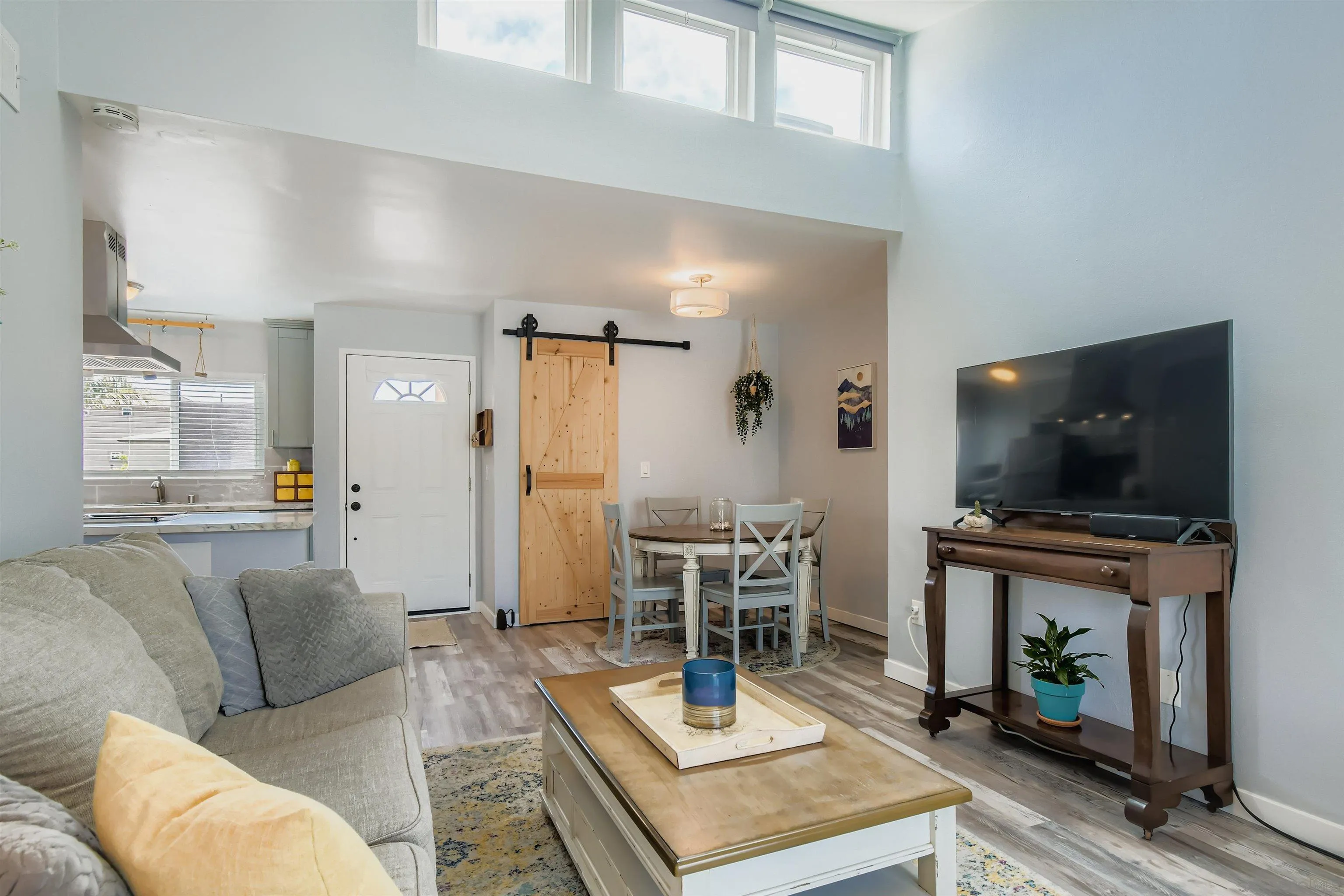 Photo #12: 250035327 Listing: Photo #12
