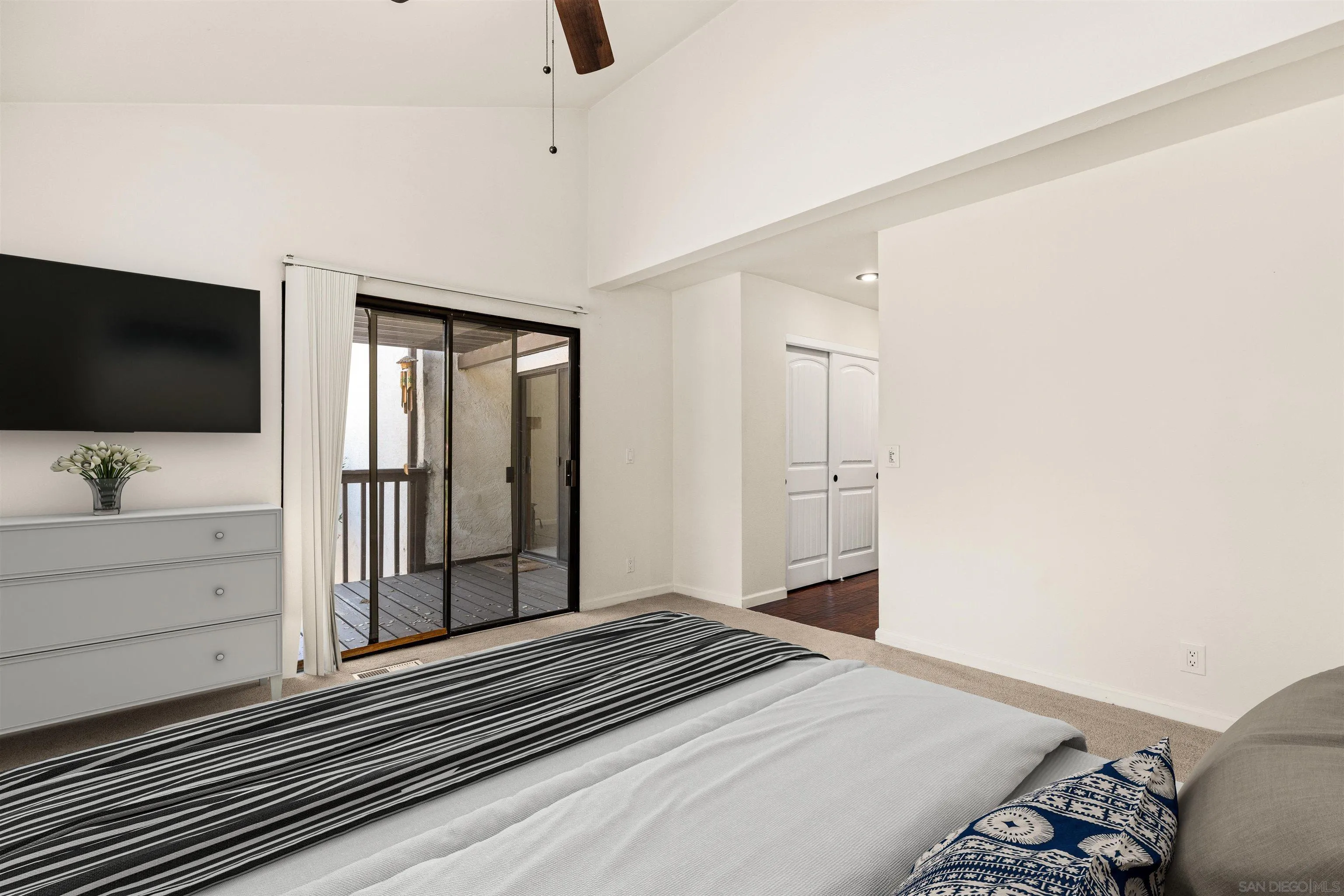 Photo #6: 250035329 Listing 