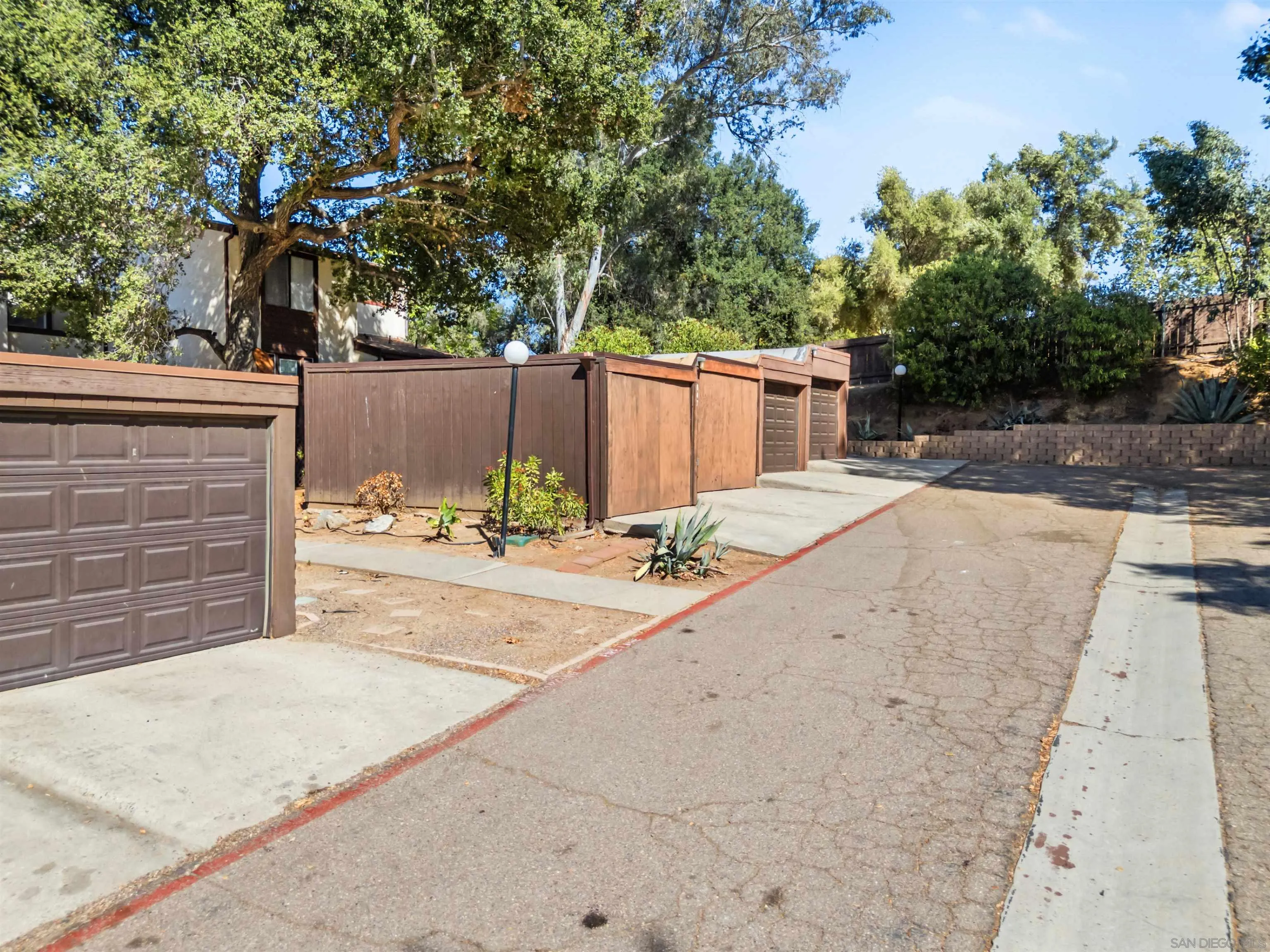 Photo #33: 250035329 Listing: Photo #33