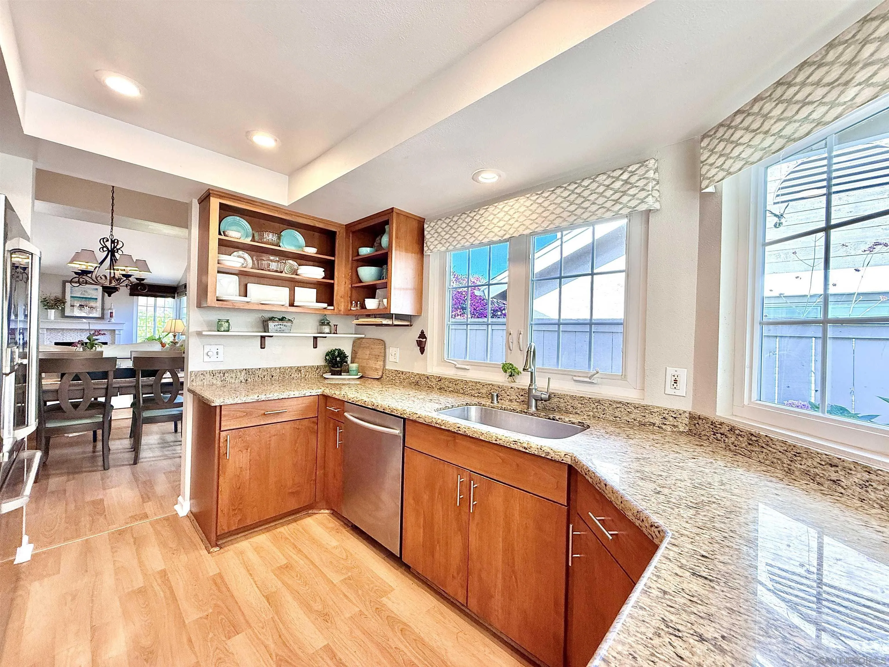 Photo #9: 250035334 Listing: Photo #9