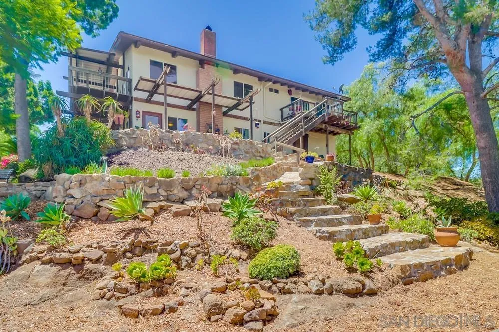 https://cdn.realtyfeed.com/cdn/127/250035338/0d7a40a81369201785023a9cc3b5ed4a.webp