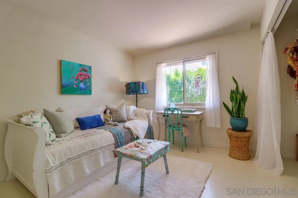 https://cdn.realtyfeed.com/cdn/127/250035338/10fd93dd51b56cb6e4d44a966a2efbb1.webp