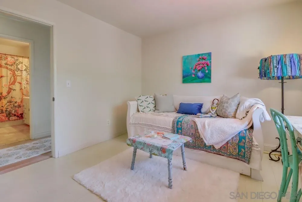 https://cdn.realtyfeed.com/cdn/127/250035338/146821496a2a8312c863a64c8de53110.webp