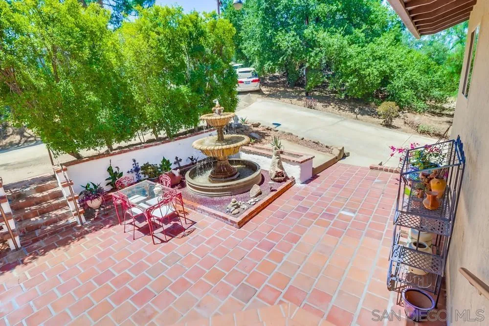 https://cdn.realtyfeed.com/cdn/127/250035338/15480b0ba202dd8798a31641346d547f.webp