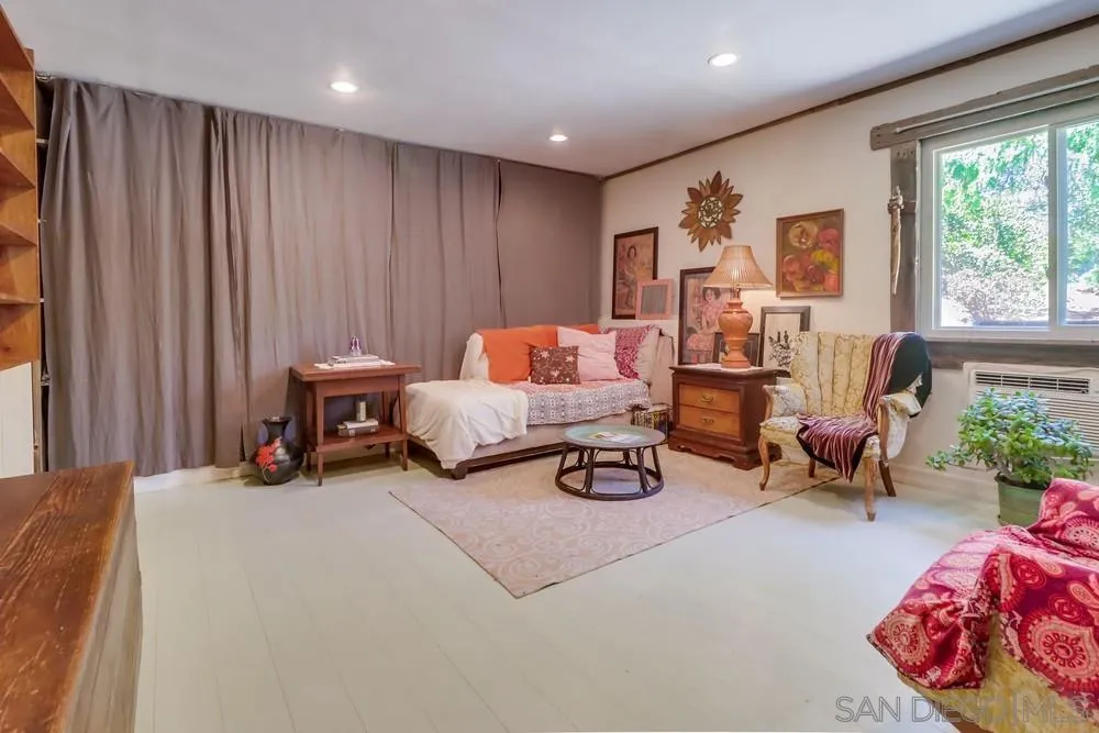 https://cdn.realtyfeed.com/cdn/127/250035338/1e7dc2b7a6a4de525090421469019332.webp