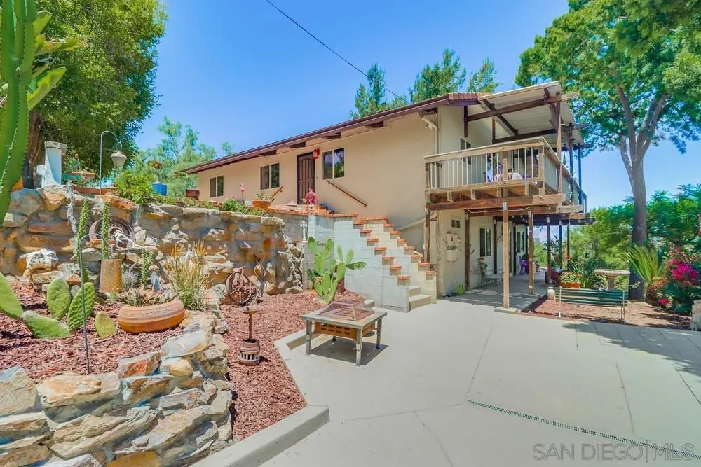 https://cdn.realtyfeed.com/cdn/127/250035338/20aad3df3f775a9d5ce765fe8bd8edef.webp