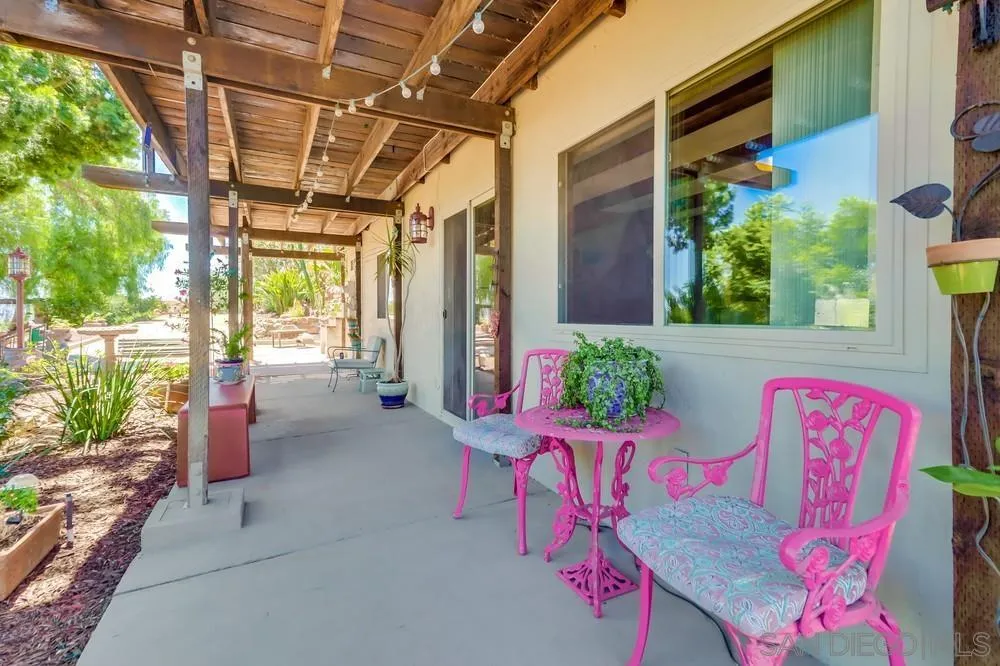 https://cdn.realtyfeed.com/cdn/127/250035338/51a148527b9d4d403c25348ce103568e.webp