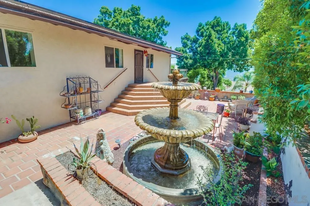 https://cdn.realtyfeed.com/cdn/127/250035338/6923125da0fd80b276c153a59813e736.webp