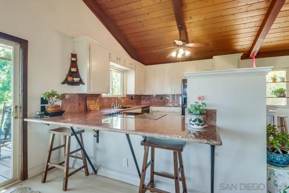 https://cdn.realtyfeed.com/cdn/127/250035338/ad7f7fe01bfc24d16e5a4988d03913fd.webp