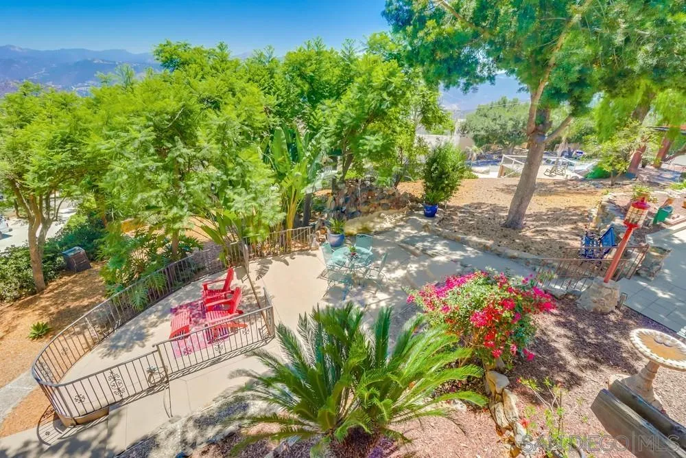 https://cdn.realtyfeed.com/cdn/127/250035338/c903400e1d2252be555a541b32b6a53f.webp