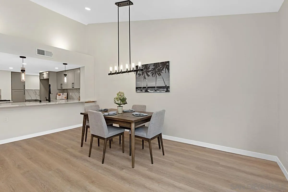 Photo #8: 250035340 Listing: Photo #8