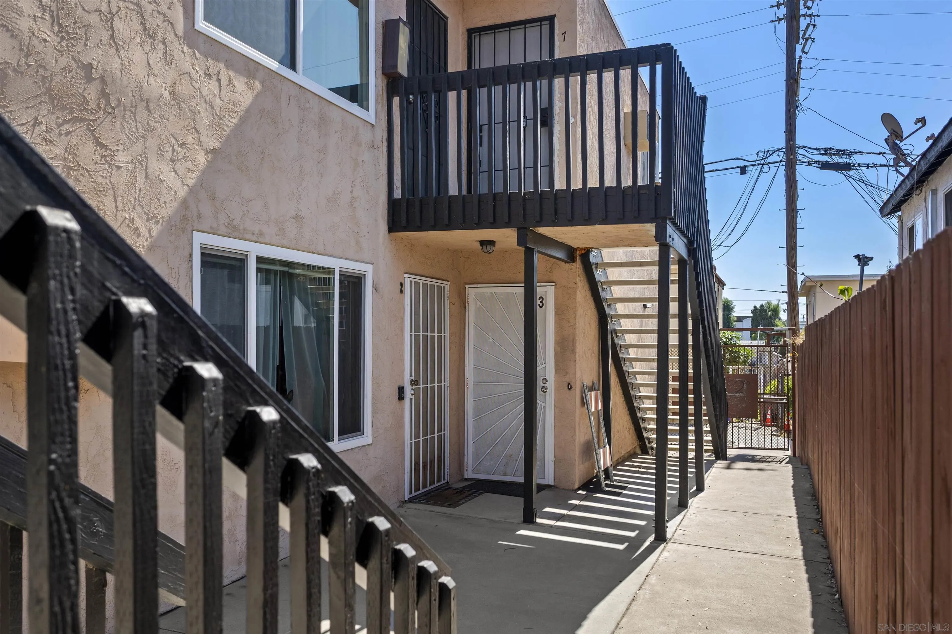 Photo #5: 250035342 Listing 