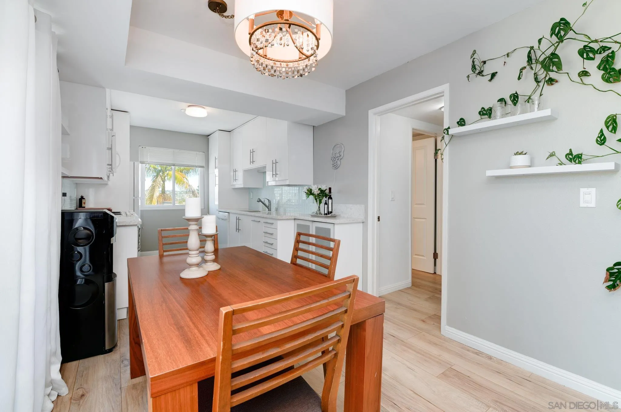 Photo #4: 250035348 Listing 