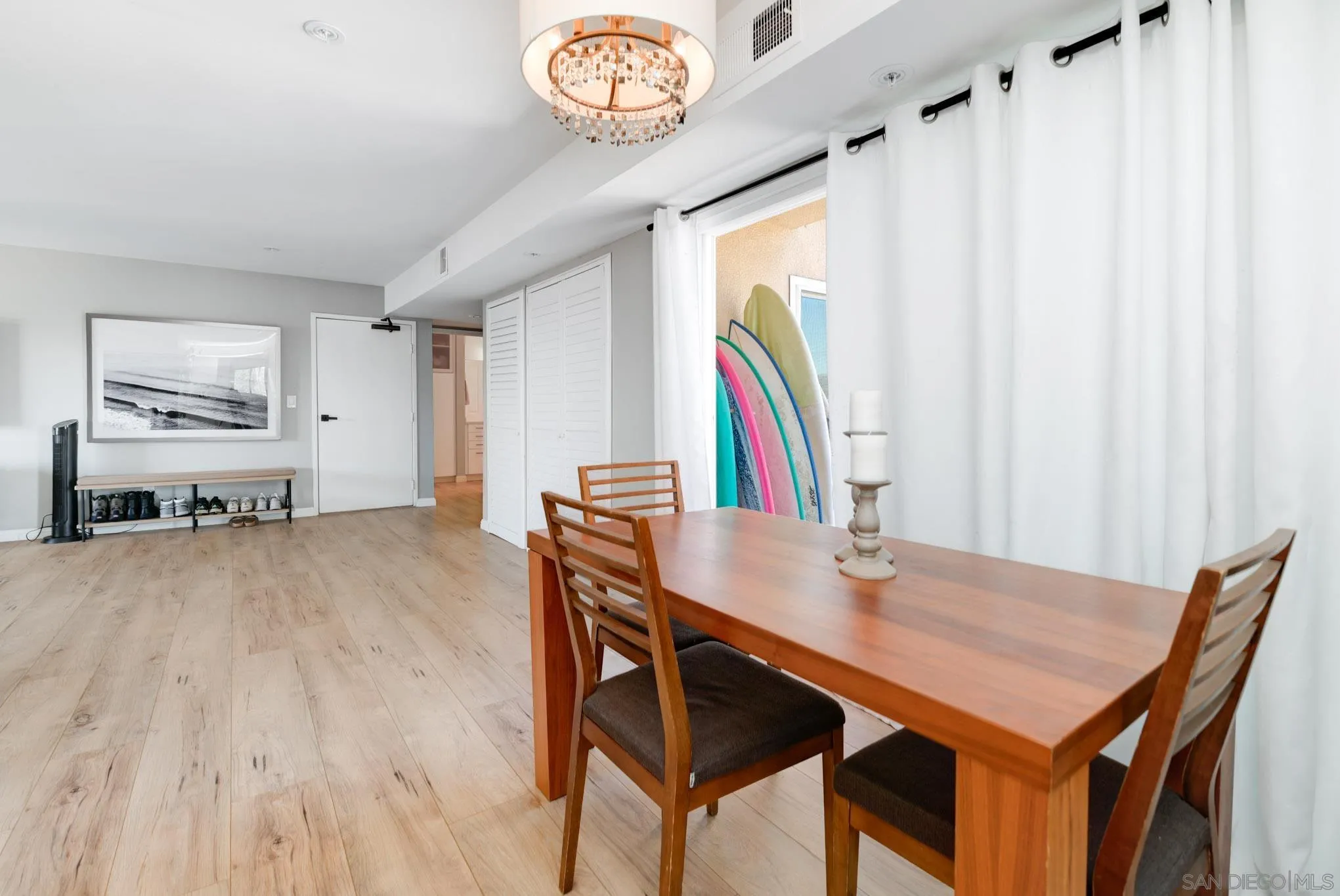Photo #5: 250035348 Listing 