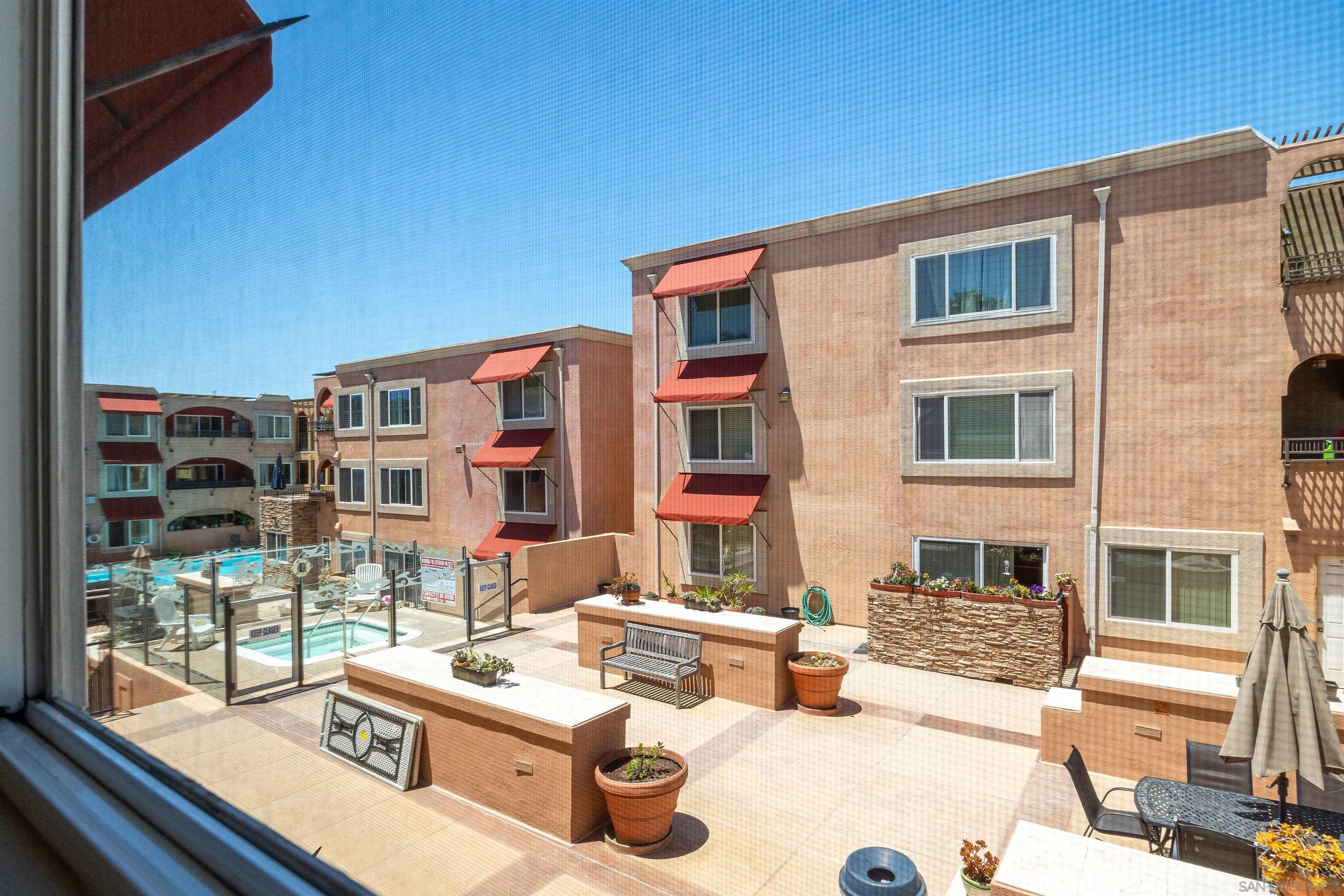 Photo #12: 250035361 Listing: Photo #12