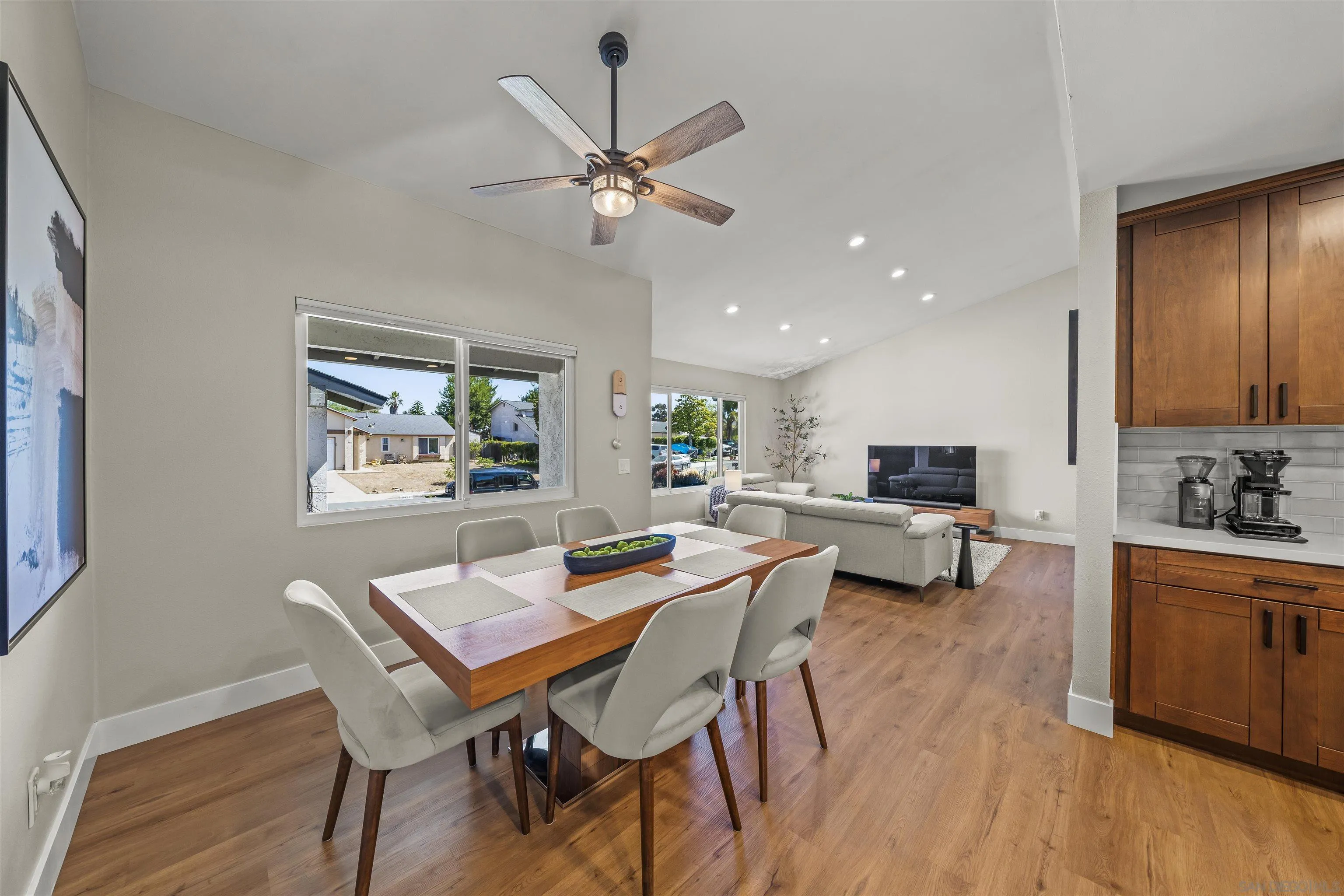 https://cdn.realtyfeed.com/cdn/127/250035365/4d5428b0a1641baa97f7cb51ab05e22a.webp