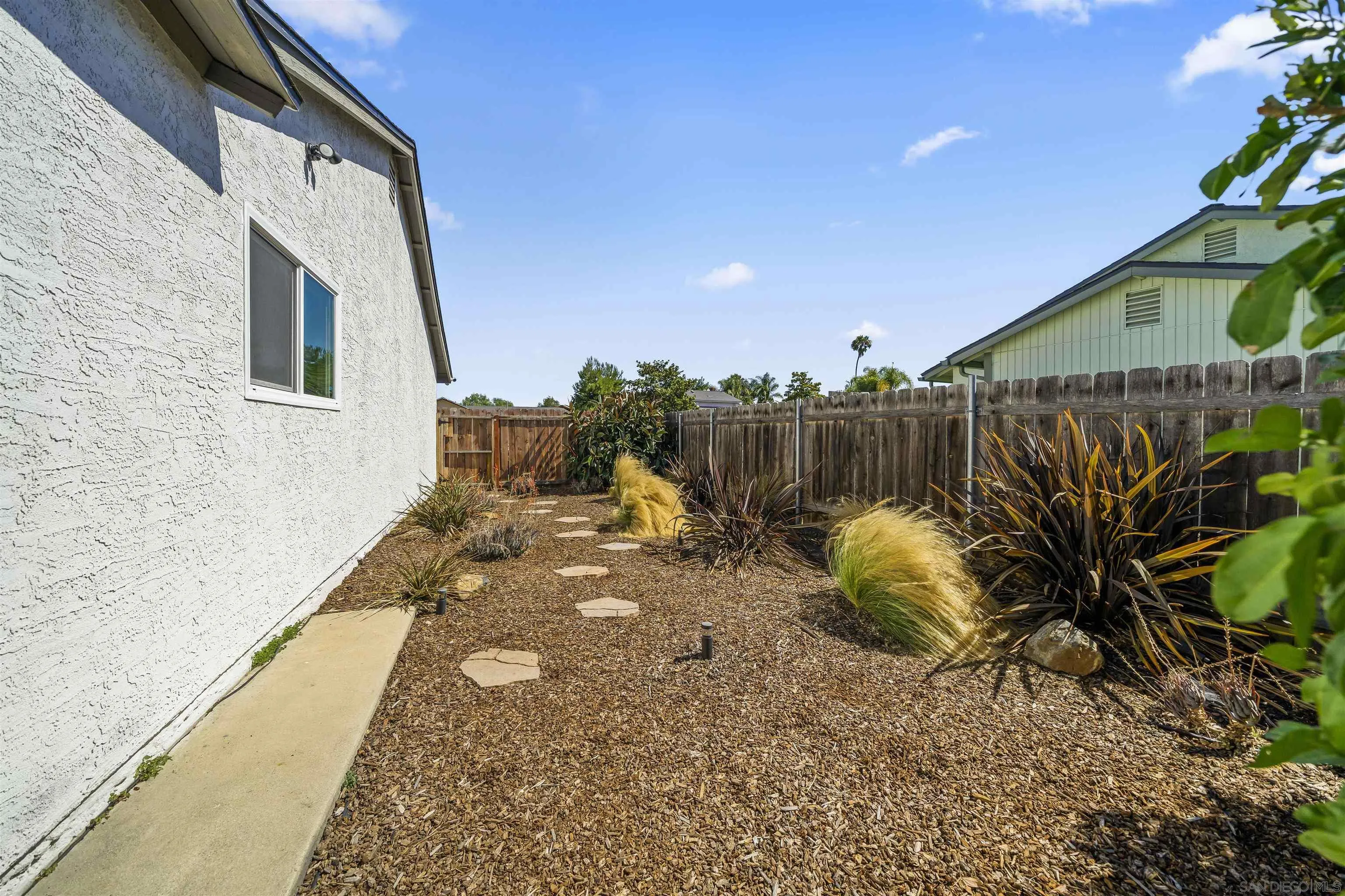 https://cdn.realtyfeed.com/cdn/127/250035365/729fbc7938e9acdbc3461766e16efdbf.webp