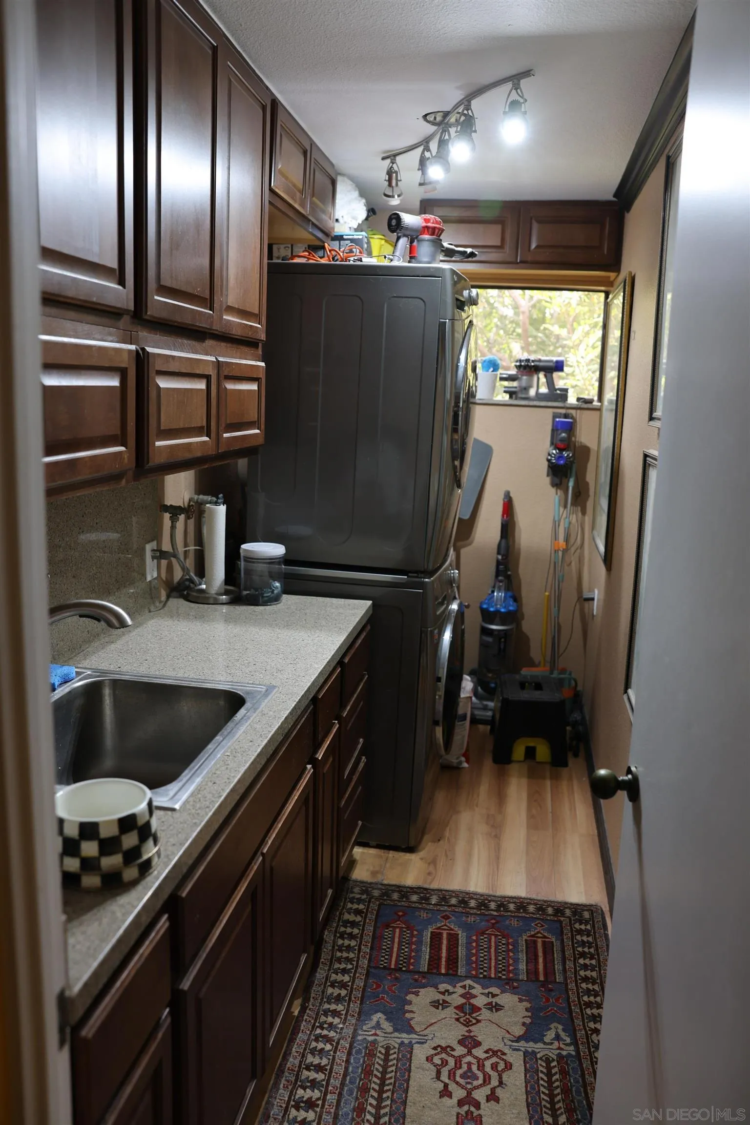 Photo #14: 250035371 Listing: Photo #14